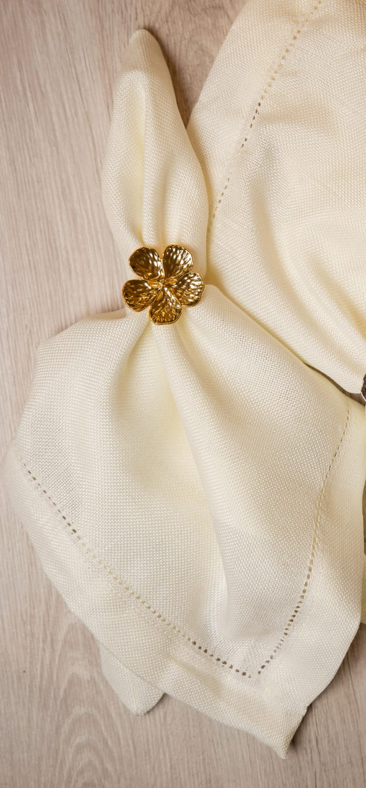 Napkin Ring Flower Gold (Mothers Day) Set 4 pc.
